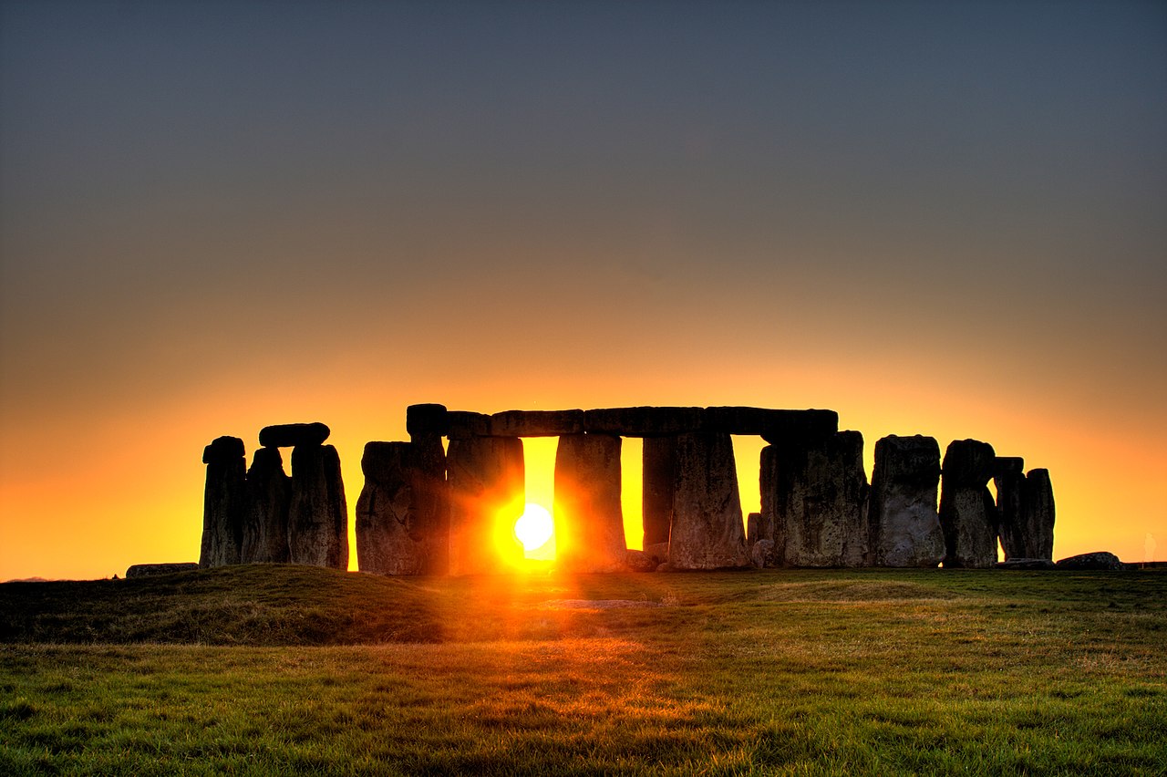 Aerial view of the Stonehenge stone circle showing the arrangement of standing stones and lintels
