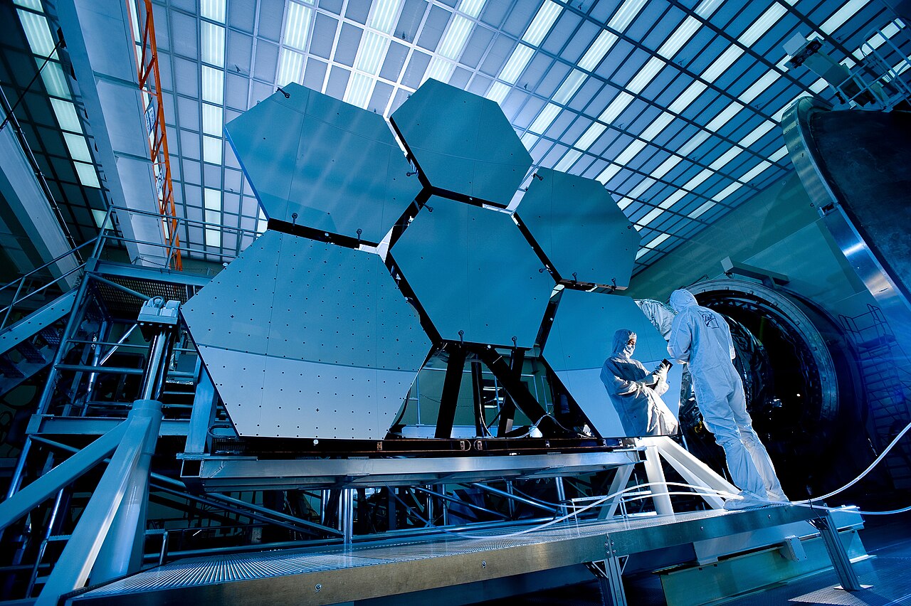 Caption: During cryogenic testing, the mirrors will be subjected to temperatures dipping to 24 Kelvins, permitting engineers to measure in extreme det