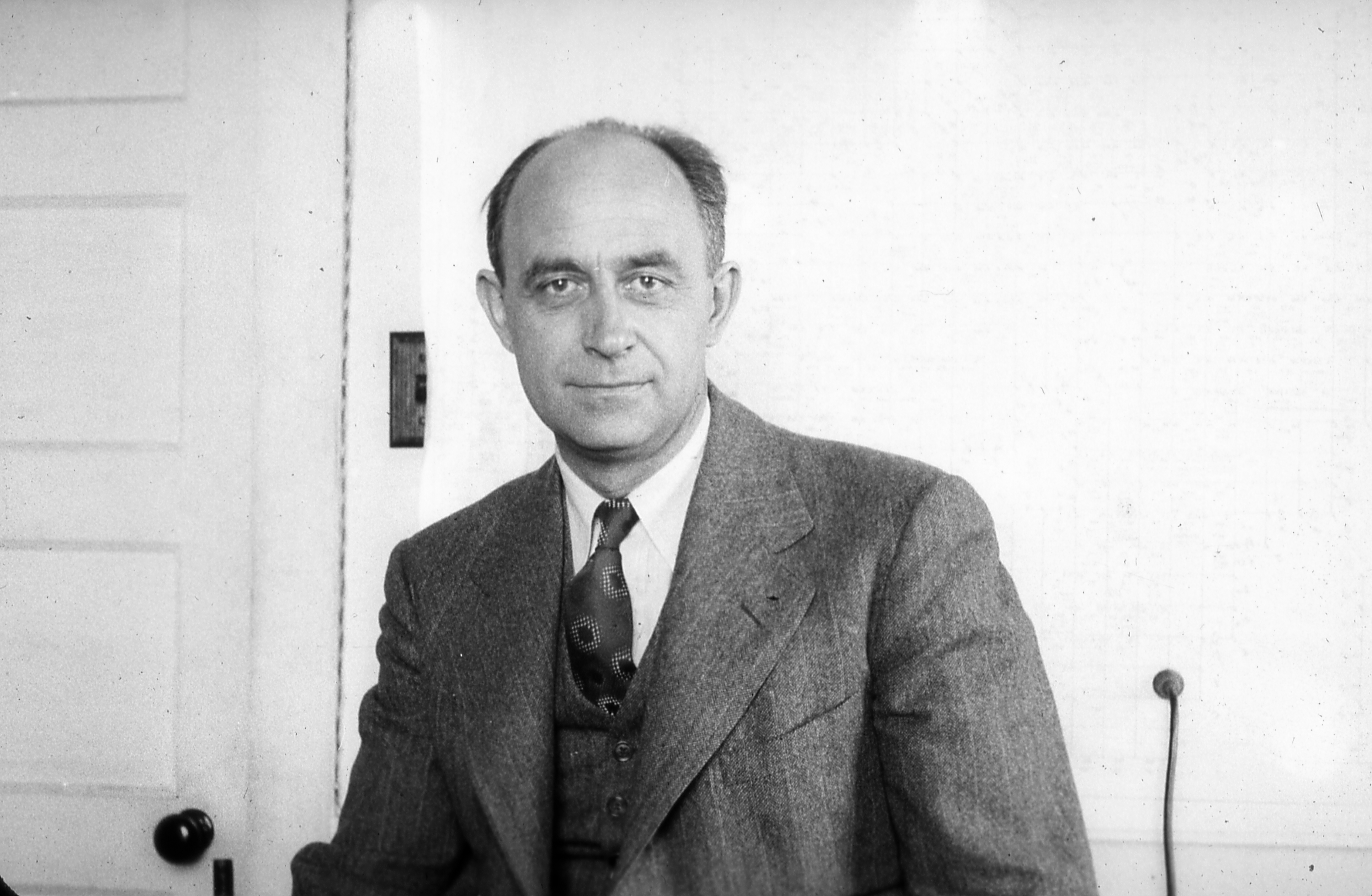 Portrait photograph of physicist Enrico Fermi, who posed the famous question about the absence of extraterrestrial civilizations